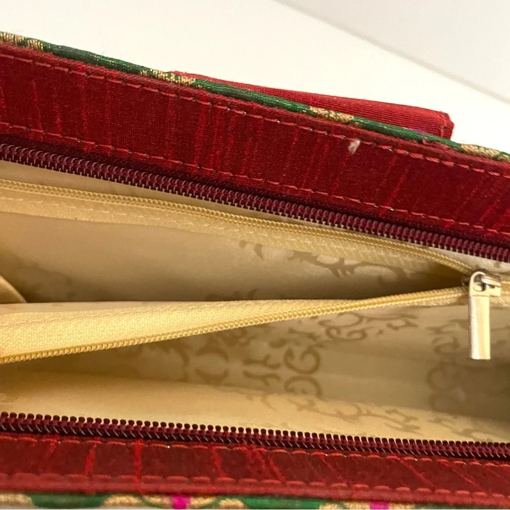 Clutch Bag with Zipper and Magnetic Button Closure Green Red Gold